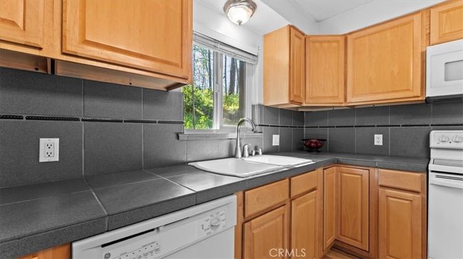 Interior, Kitchen, Tile Countertops