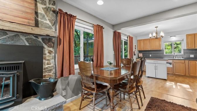 Chandelier, Dining room, Interior, Kitchen, Recessed Lighting, Wood Texture Flooring