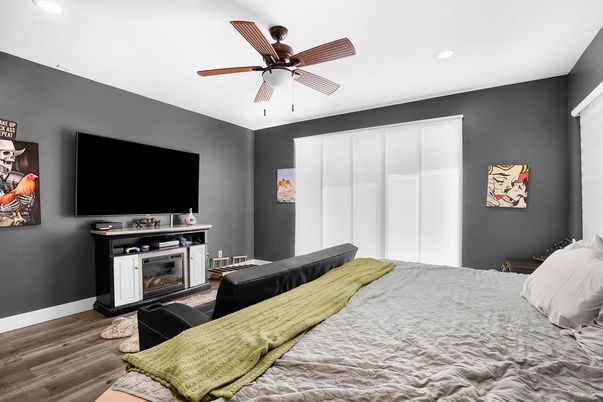 Bedroom, Interior, Recessed Lighting, Wood Texture Flooring