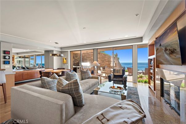 Dining room, Interior, Living room, Pendant Lights, Recessed Lighting, Water, Wood Texture Flooring