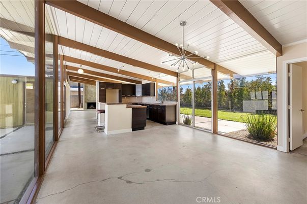 Interior, Pendant Lights, Sun Room, Wooden Beams