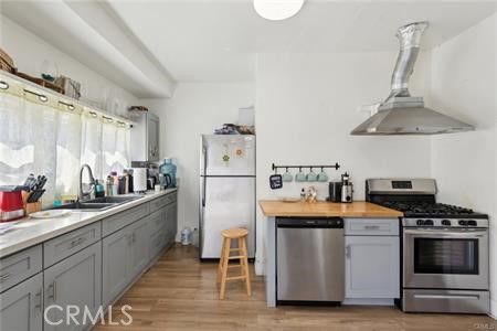 Interior, Kitchen, Stainless Steel Appliances, Wood Texture Flooring