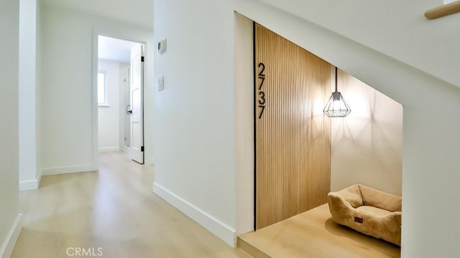 Interior, Pendant Lights, Wooden Walls