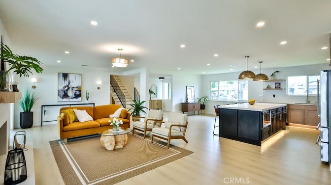 Interior, Kitchen, Living room, Pendant Lights, Recessed Lighting, Wood Texture Flooring
