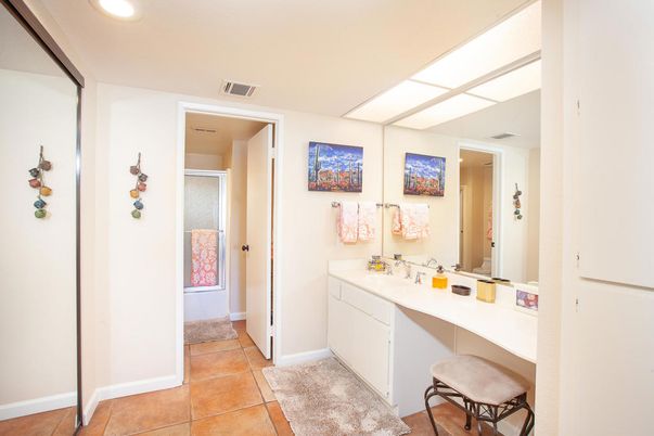 Bathroom, Interior, Recessed Lighting