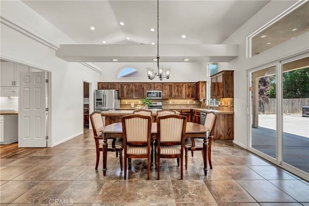 Chandelier, Dining room, Interior, Kitchen, Recessed Lighting, Stainless Steel Appliances