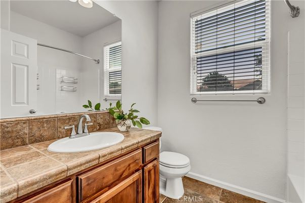 Bathroom, Interior, Tile Countertops