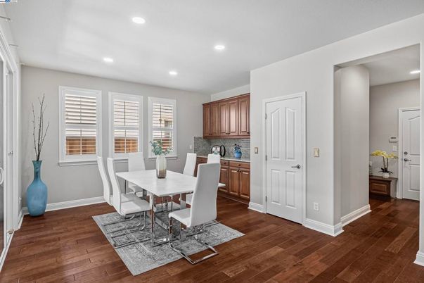 Dining room, Interior, Recessed Lighting, Wood Texture Flooring