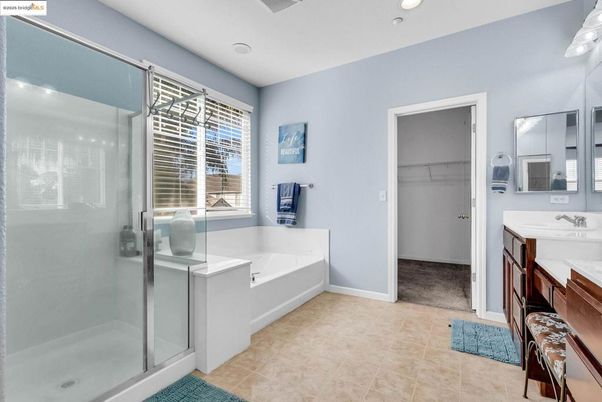 Bathroom, Dual Sink Vanities, Glass Shower, Interior, Recessed Lighting