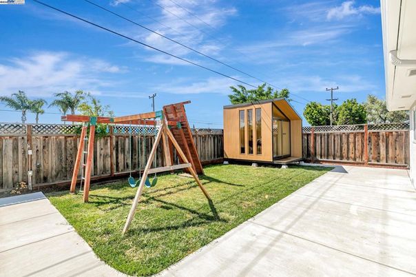 Backyard, Exterior, Playground