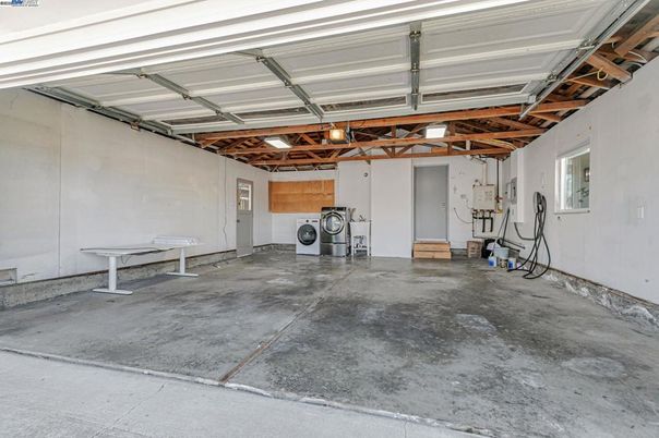 Garage, Interior