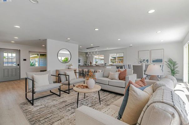 Dining room, Interior, Living room, Pendant Lights, Recessed Lighting, Wood Texture Flooring