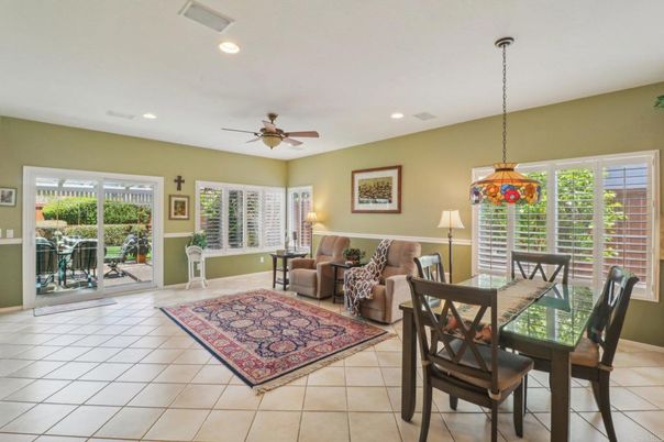 Dining room, Interior, Living room, Pendant Lights, Recessed Lighting