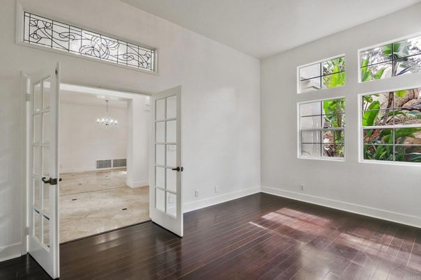 Chandelier, Empty room, Interior, Wood Texture Flooring