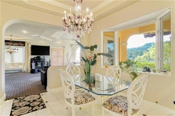Chandelier, Dining room, Interior