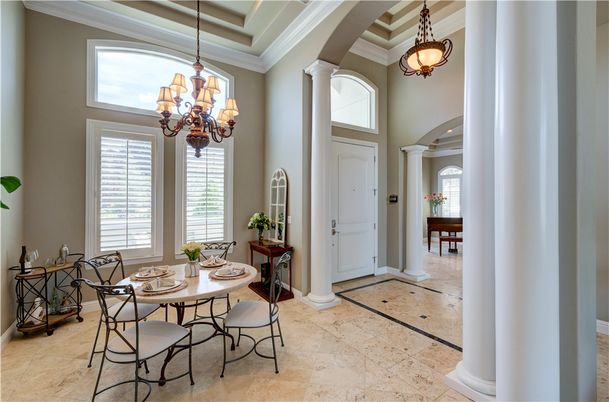 Chandelier, Dining room, Interior, Pendant Lights