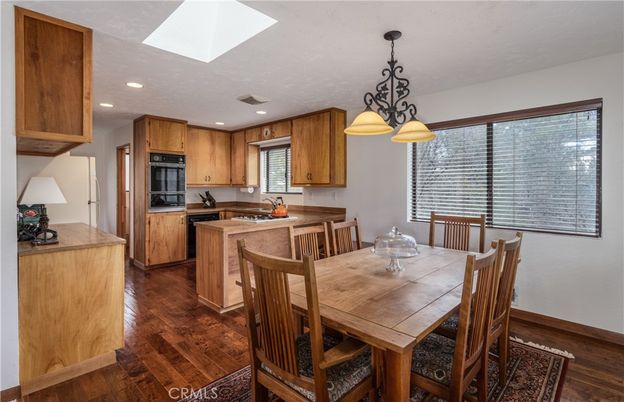 Dining room, Interior, Kitchen, Pendant Lights, Recessed Lighting, Wood Texture Flooring