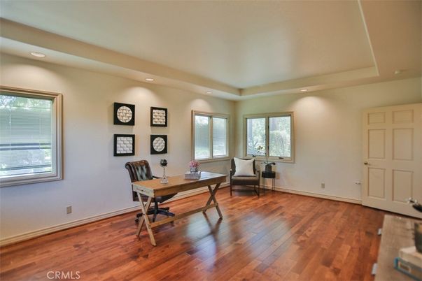 Home Office, Interior, Recessed Lighting, Wood Texture Flooring