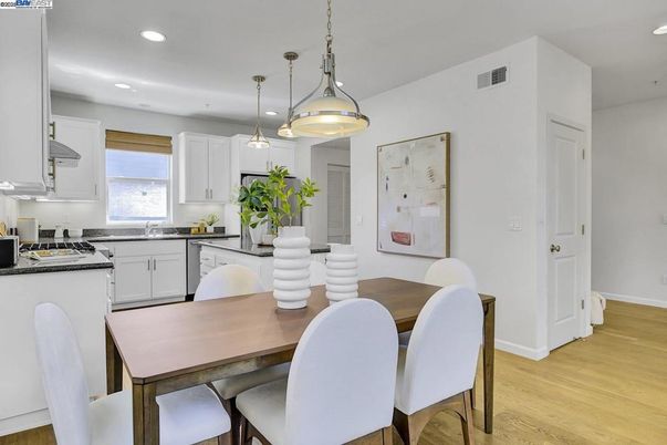 Dining room, Interior, Kitchen, Pendant Lights, Recessed Lighting, Wood Texture Flooring
