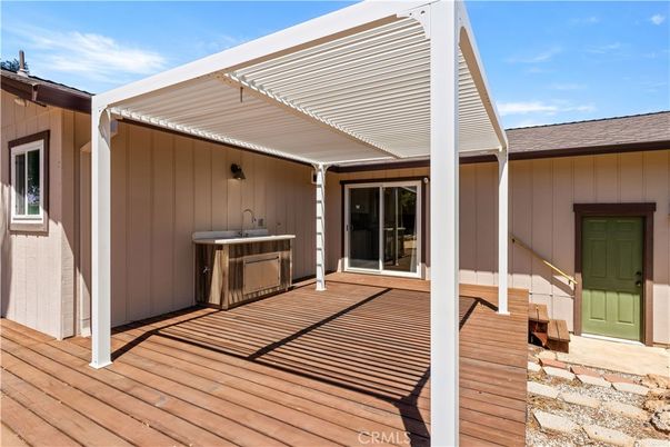 Exterior, Hot Tub