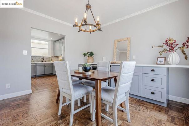 Chandelier, Dining room, Interior, Recessed Lighting, Wood Texture Flooring
