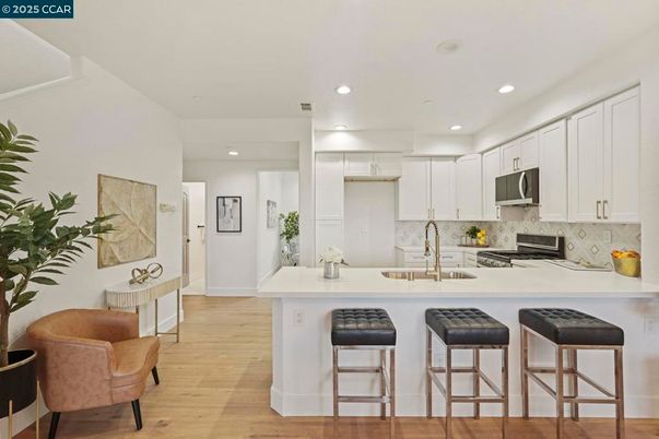 Interior, Kitchen, Recessed Lighting, Wood Texture Flooring