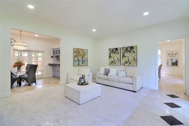 Chandelier, Dining room, Interior, Living room, Recessed Lighting