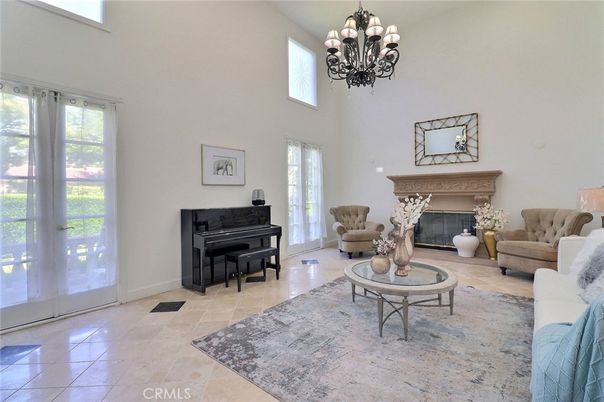 Chandelier, Fireplace, Interior, Living room, Piano
