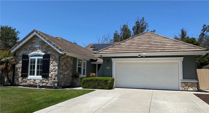 Attached, Exterior, Facade, Solar Panels, Ranch