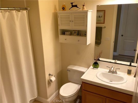 Bathroom, Interior, Tile Countertops