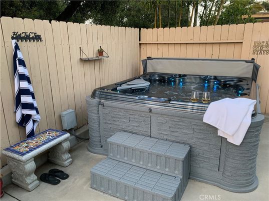 Exterior, Hot Tub