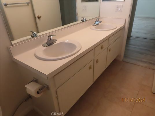 DE Listing image placeholder