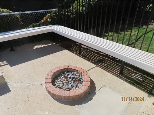 DE Listing image placeholder