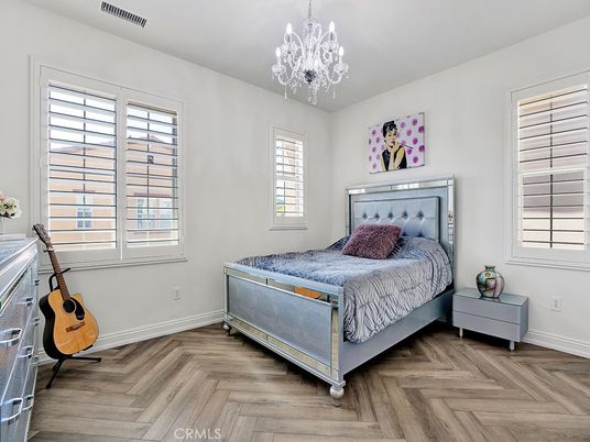 Interior, Living room, Pendant Lights, Recessed Lighting, Wood Texture Flooring