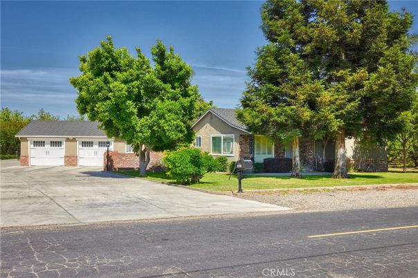 Attached, Detached Garage, Exterior, Facade, Ranch