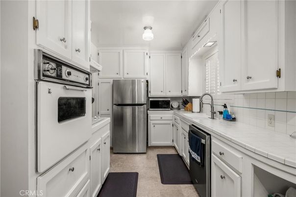 Interior, Kitchen, Tile Countertops