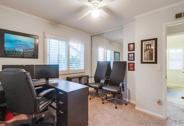 Home Office, Interior