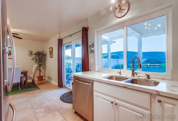 Dining room, Interior, Kitchen, Recessed Lighting, Stainless Steel Appliances, Water