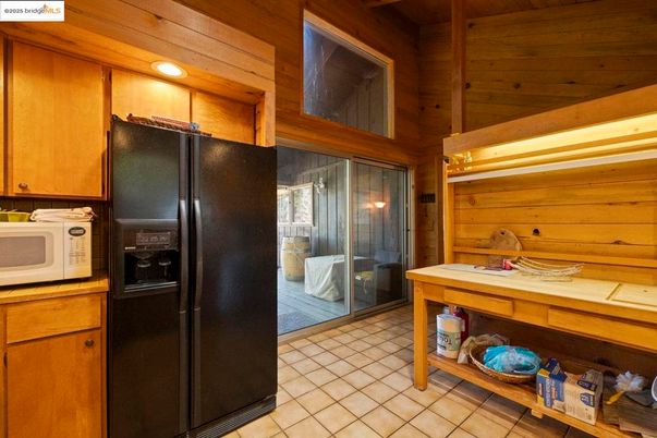 Interior, Kitchen, Recessed Lighting, Wooden Ceilings, Wooden Walls