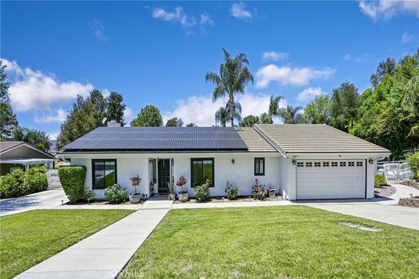 Attached, Exterior, Facade, Solar Panels, Ranch