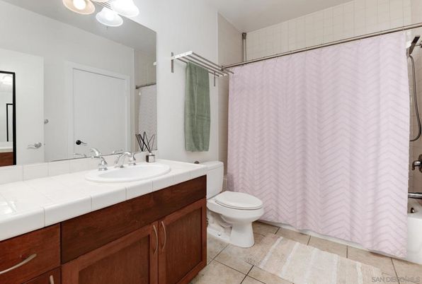 Bathroom, Interior, Tile Countertops