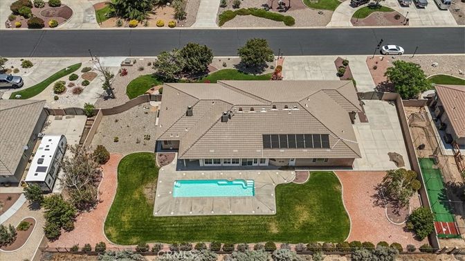 Exterior, Drone