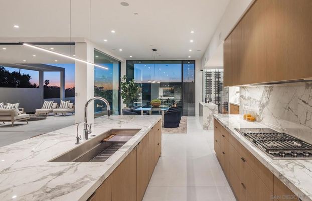 Interior, Kitchen, Living room, Pendant Lights, Recessed Lighting, Stainless Steel Appliances