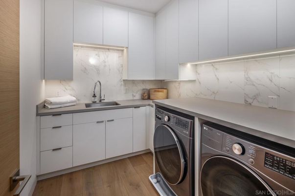 Interior, Marble Walls, Washer, Wood Texture Flooring