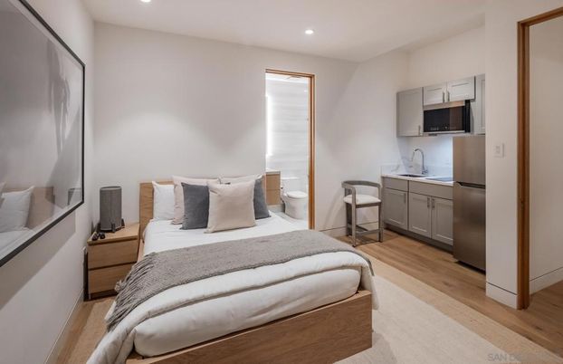 Bedroom, Interior, Recessed Lighting, Wood Texture Flooring