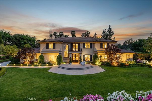 Backyard, Exterior, Facade, Mediterranean
