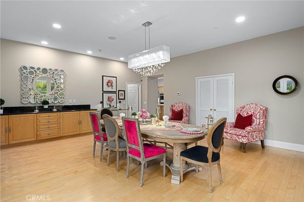 Chandelier, Dining room, Interior, Recessed Lighting, Wood Texture Flooring