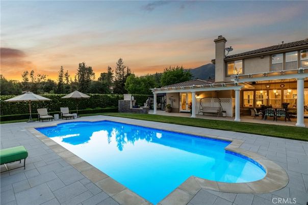 Backyard, Exterior, Pool