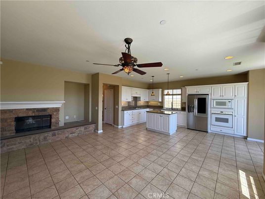 Fireplace, Interior, Kitchen, Pendant Lights, Recessed Lighting