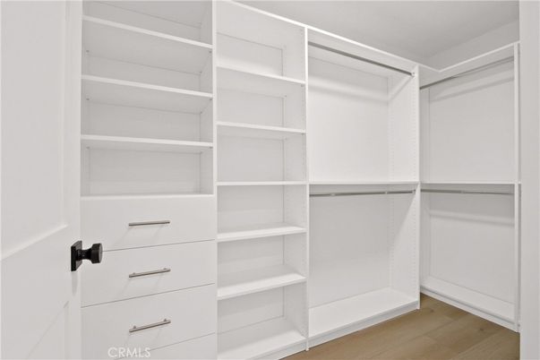 Interior, Walk-in Closets, Wood Texture Flooring